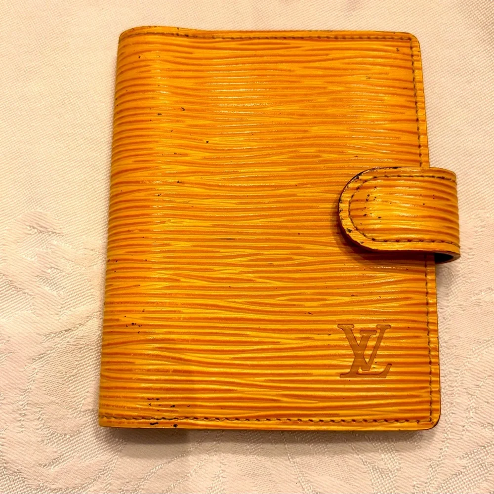 Vintage Louis Vuitton Epi Yellow Wallet w/Purple Interior 90s Maximalist - Picture 2 of 8